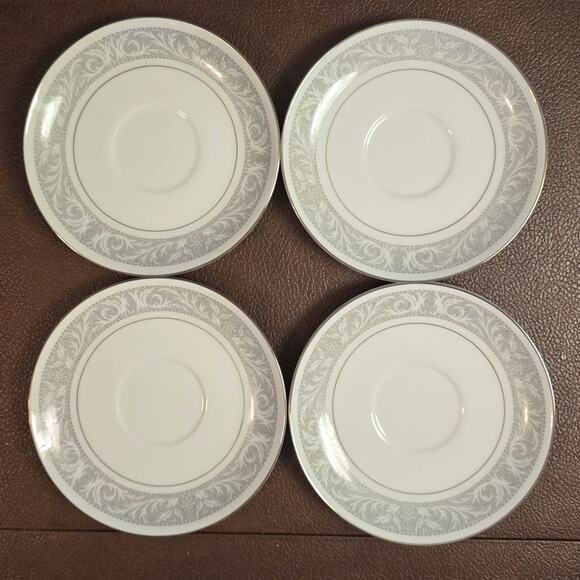 Vintage W. Dalton Whitney Pattern Imperial China 5671 Teacup & Saucer set of 4 - Picture 4 of 7